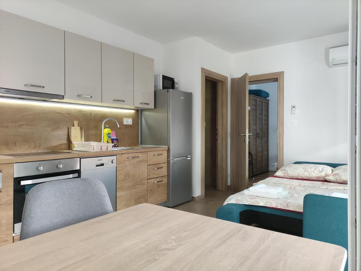 Zilip Apartments Vir Esterno foto